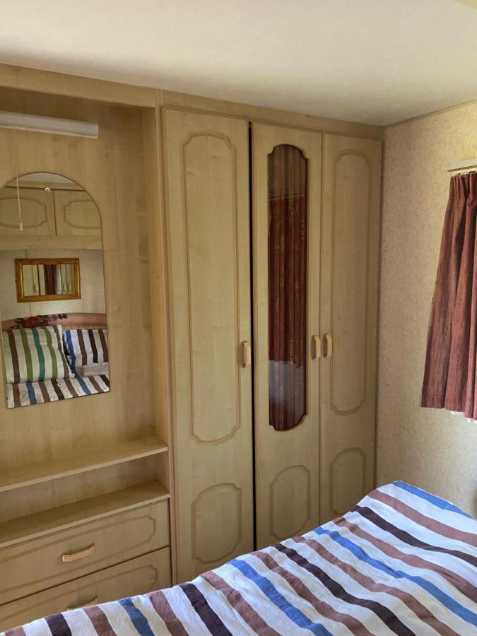 Anglojelonek Hotel Gietrzwałd Buitenkant foto